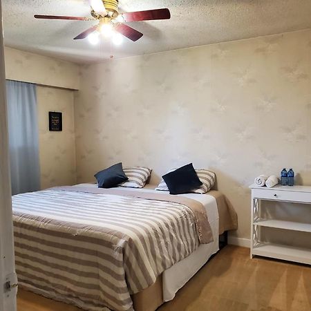 Farhad'S B&B Абботсфорд Экстерьер фото
